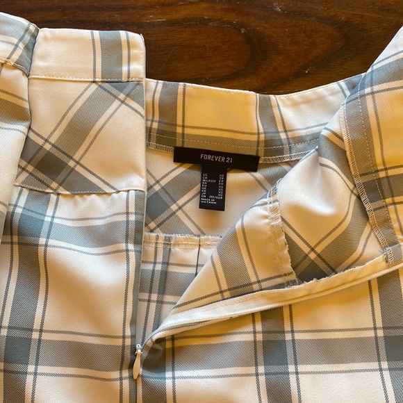 Blue/grey & white flannel pattern skirt teens/kids (x-small) amazing condition - Picture 4 of 5